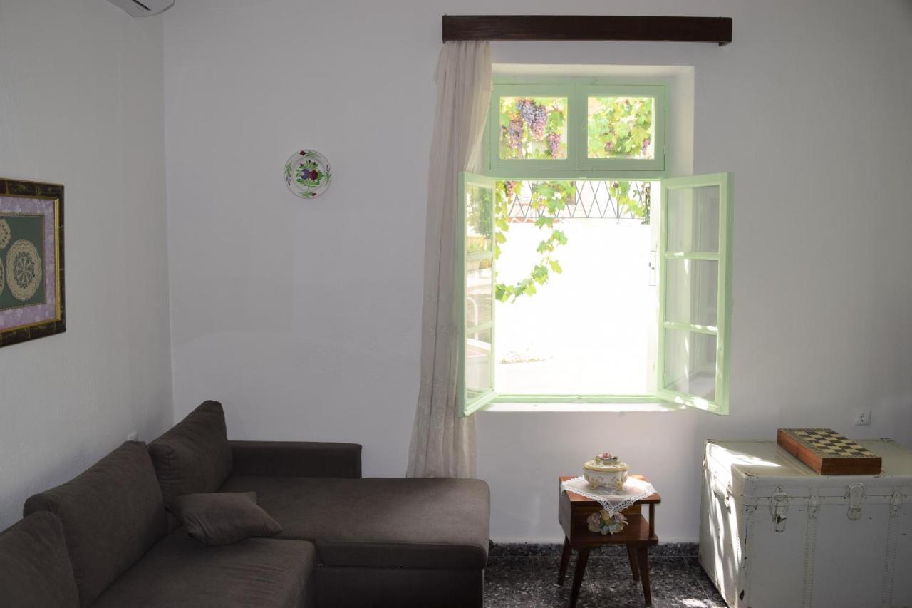 Village Home In Paradisi  Exterior photo